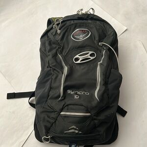 Osprey Syncro 10L Backpack in Black Mint Condition